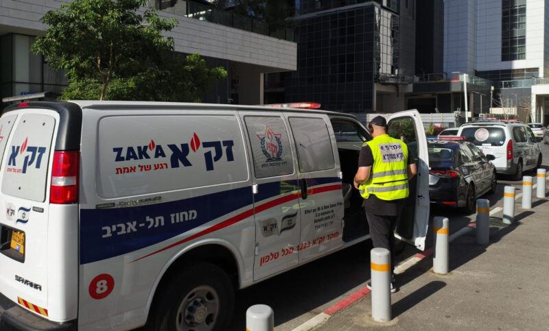 גופת גבר בן 25 בדירה בבת-ים, צילום זקא